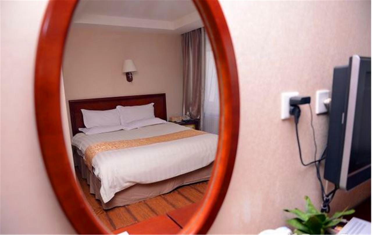 Greentree Inn Heilongjiang Harbin Zhongyang Street Business Hotel ภายนอก รูปภาพ